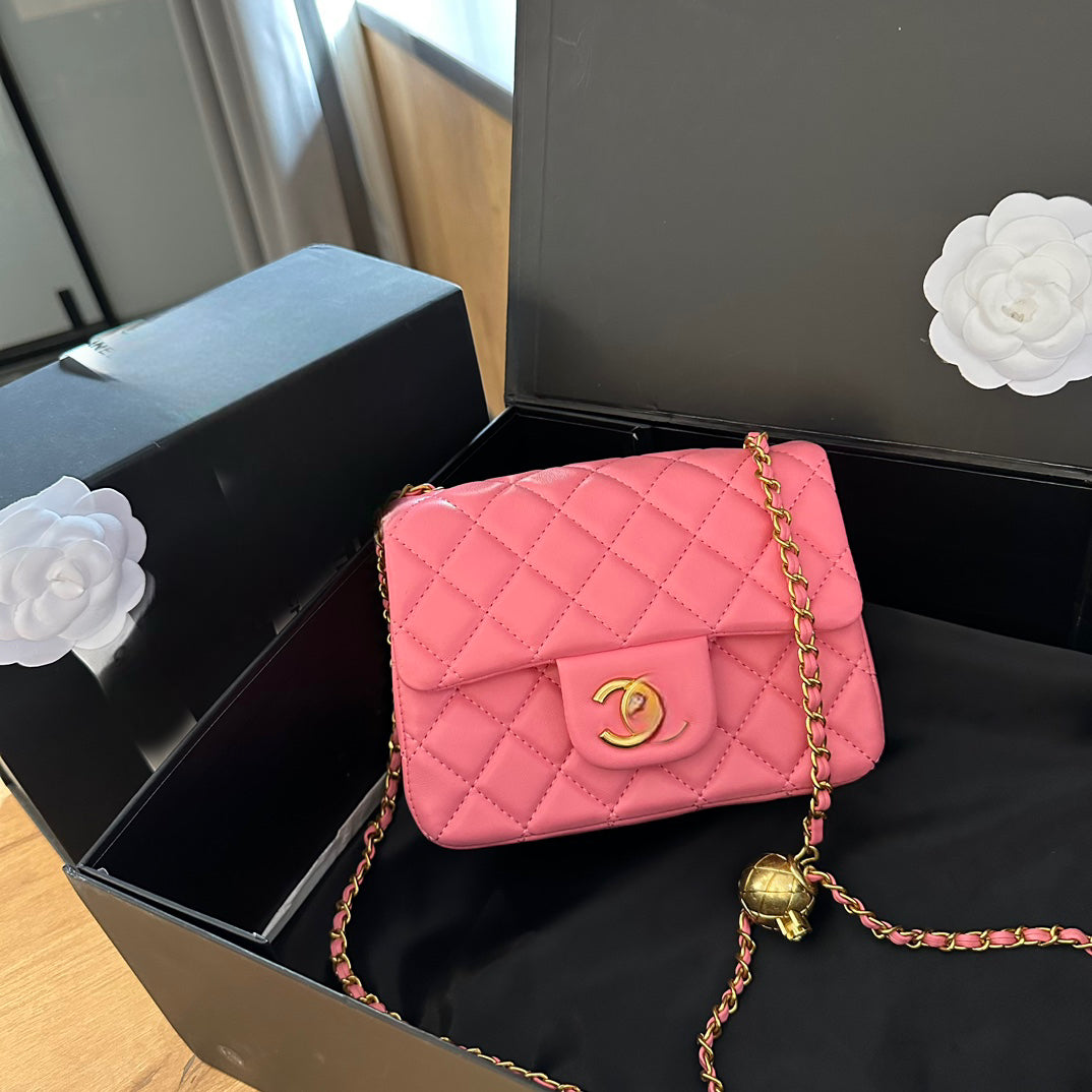 Small Bag With Chain