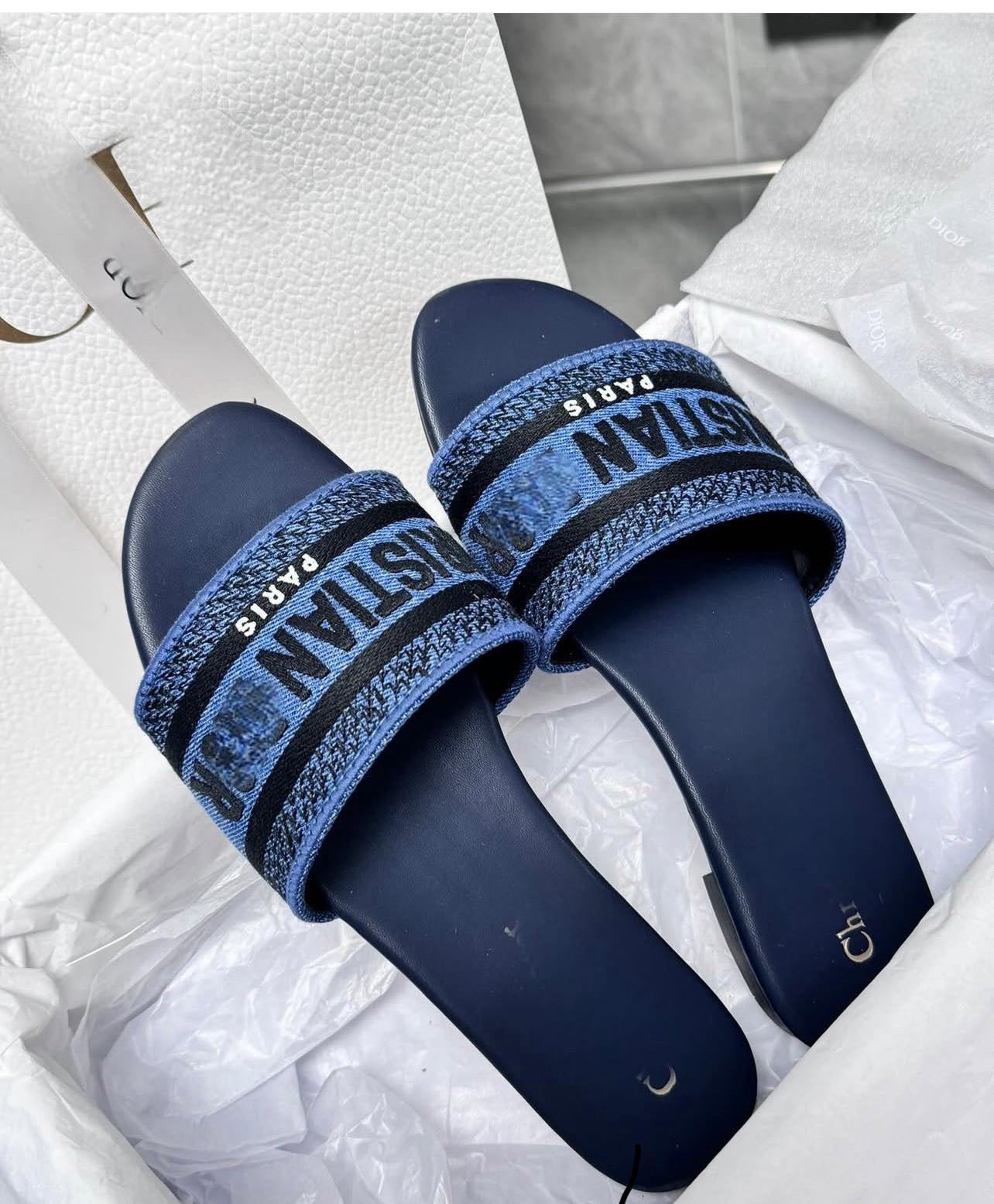 Navy Sliders
