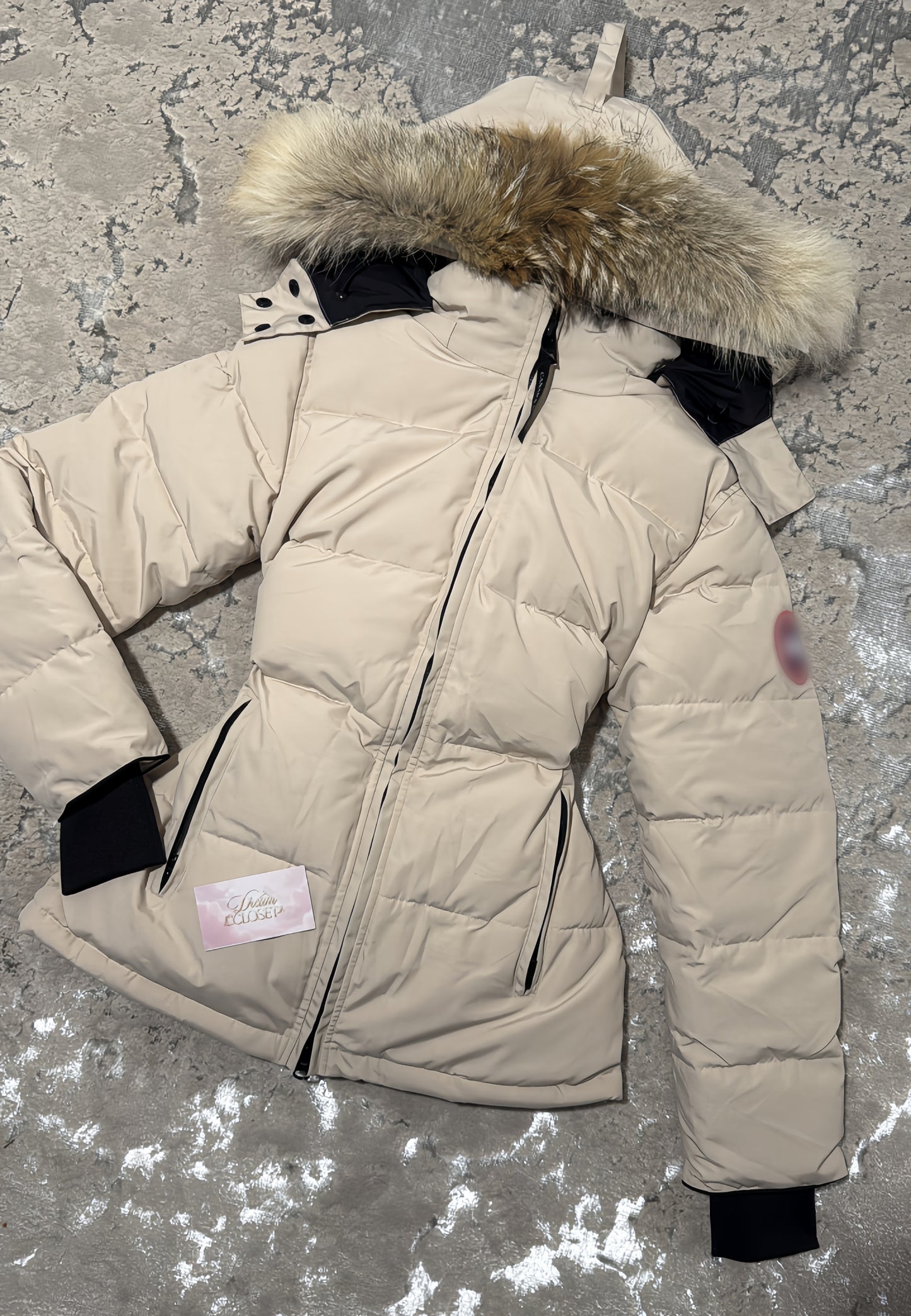 Women’s Cream Coat WithFur (with drawstrings)