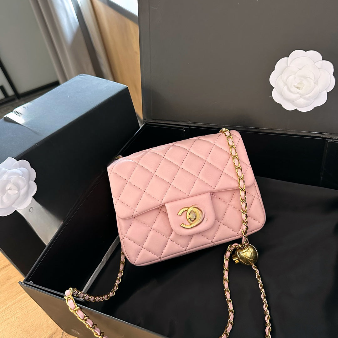 Small Bag With Chain