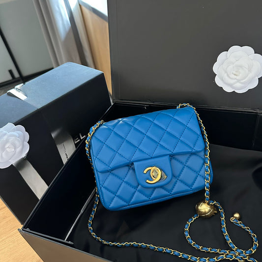 Small Bag With Chain