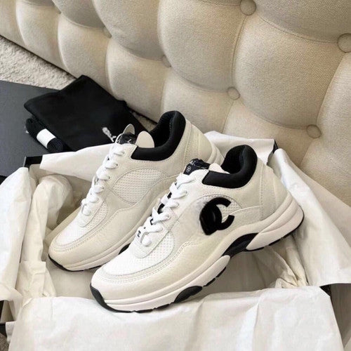 Cream/Black Runners